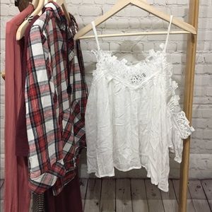 Tank top with off the shoulder cuffs